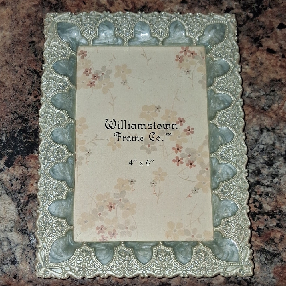 Vintage Like New,Elegant Silver Photo Framel. Light Teal / Silver